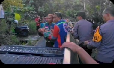 Sigap-dan-Tanggap,-Lihat-Warganya-Sakit-Polisi-di-Mojokerto-Bantu-Antar-ke-Rumah-Sakit